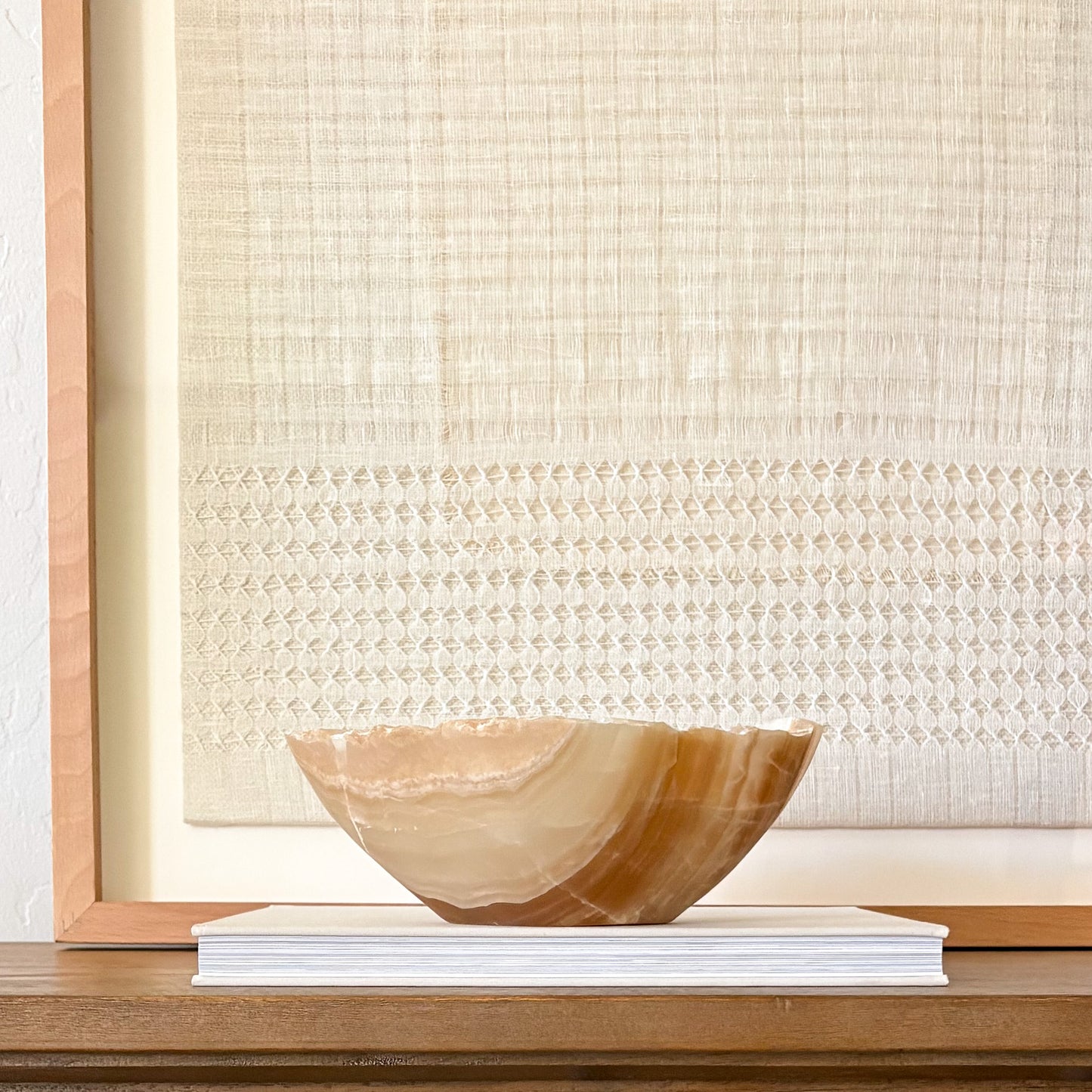 Luxury amber onyx bowl hand carved natural stone decorative centerpiece