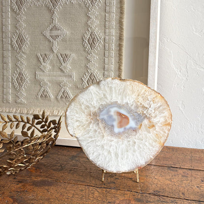modern organic home accents, neutral brazilian agate slab on stand
