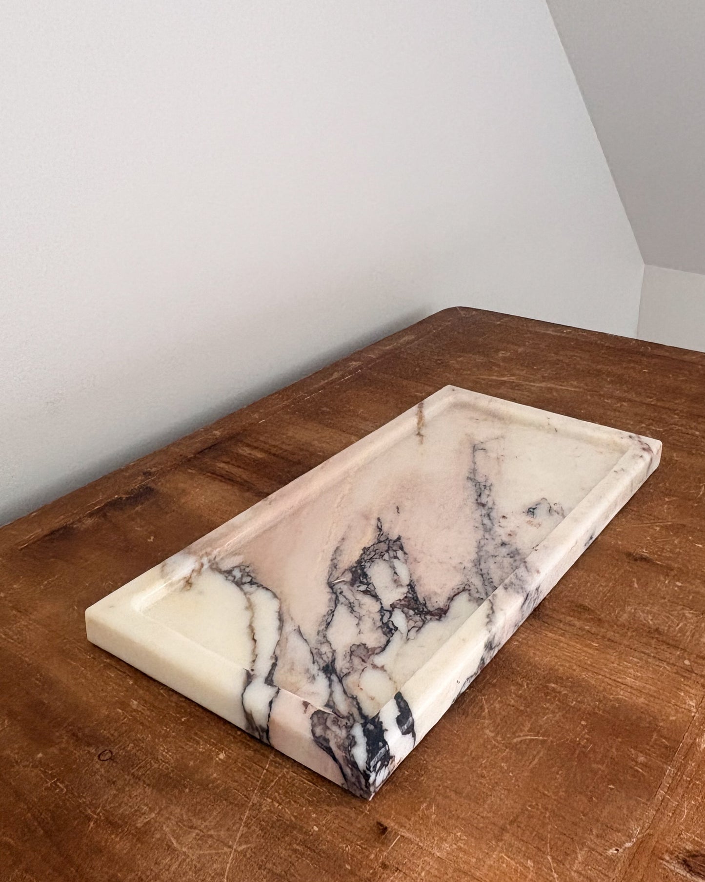 Calacatta Viola marble coffee table tray with unique natural stone pattern