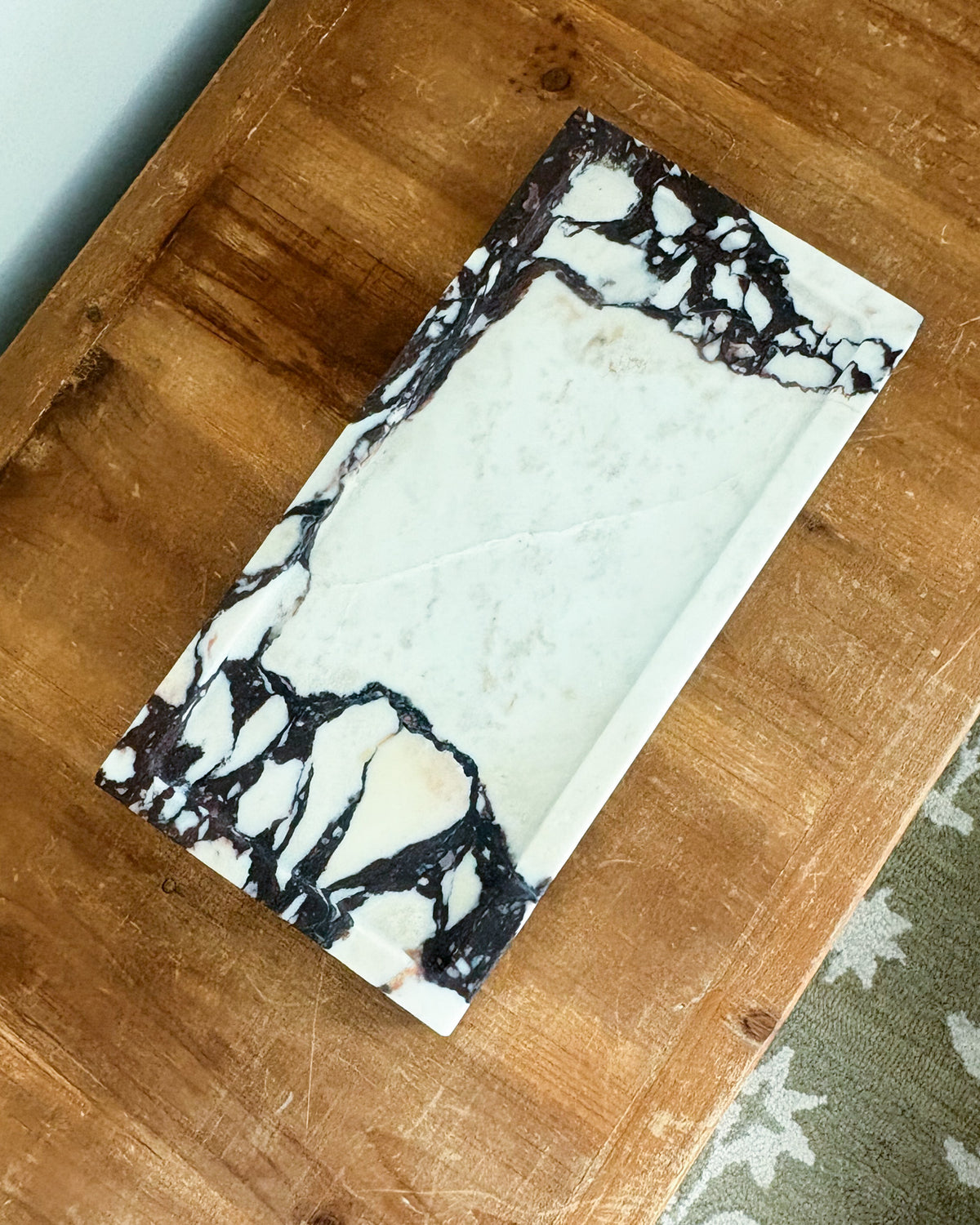 Calacatta Viola marble tray for coffee table or console styling