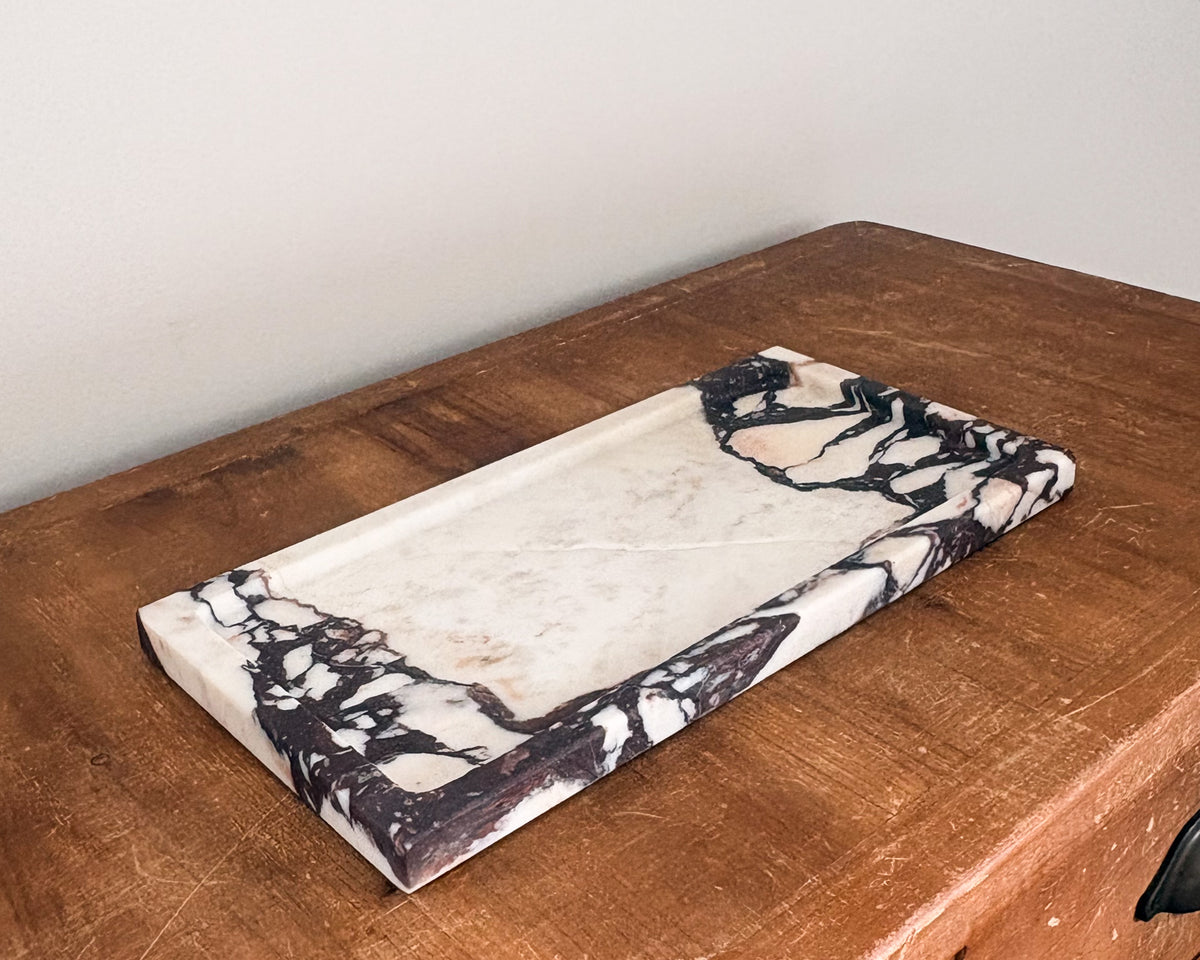 Calacatta Viola marble decorative tray with raised edge