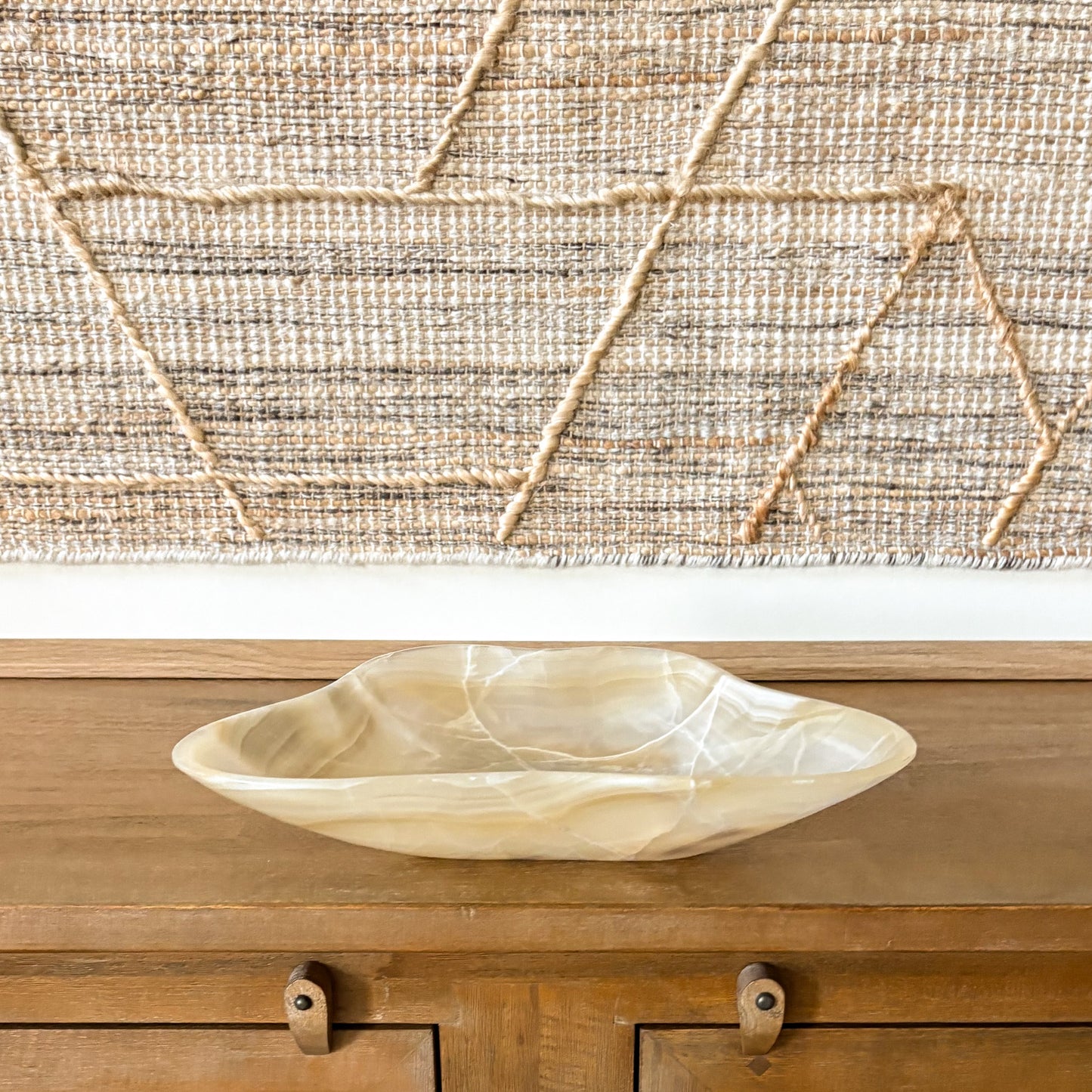 Elegant amber onyx stone bowl for coffee table décor