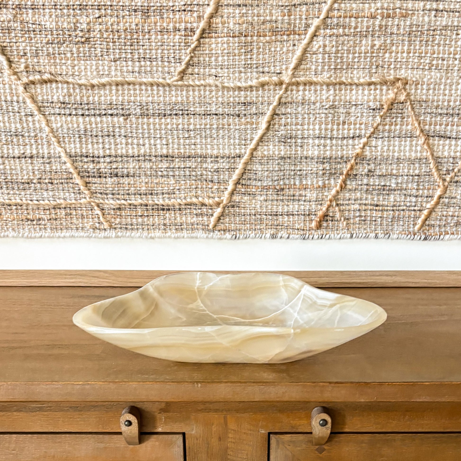 Elegant amber onyx stone bowl for coffee table décor
