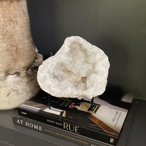 moroccan qhite quartz geode, goede home decor