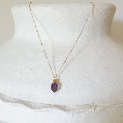 boho crystal necklace, modern minimalist necklace