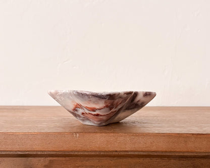 Pink serpentine decorative bowl in natural stone