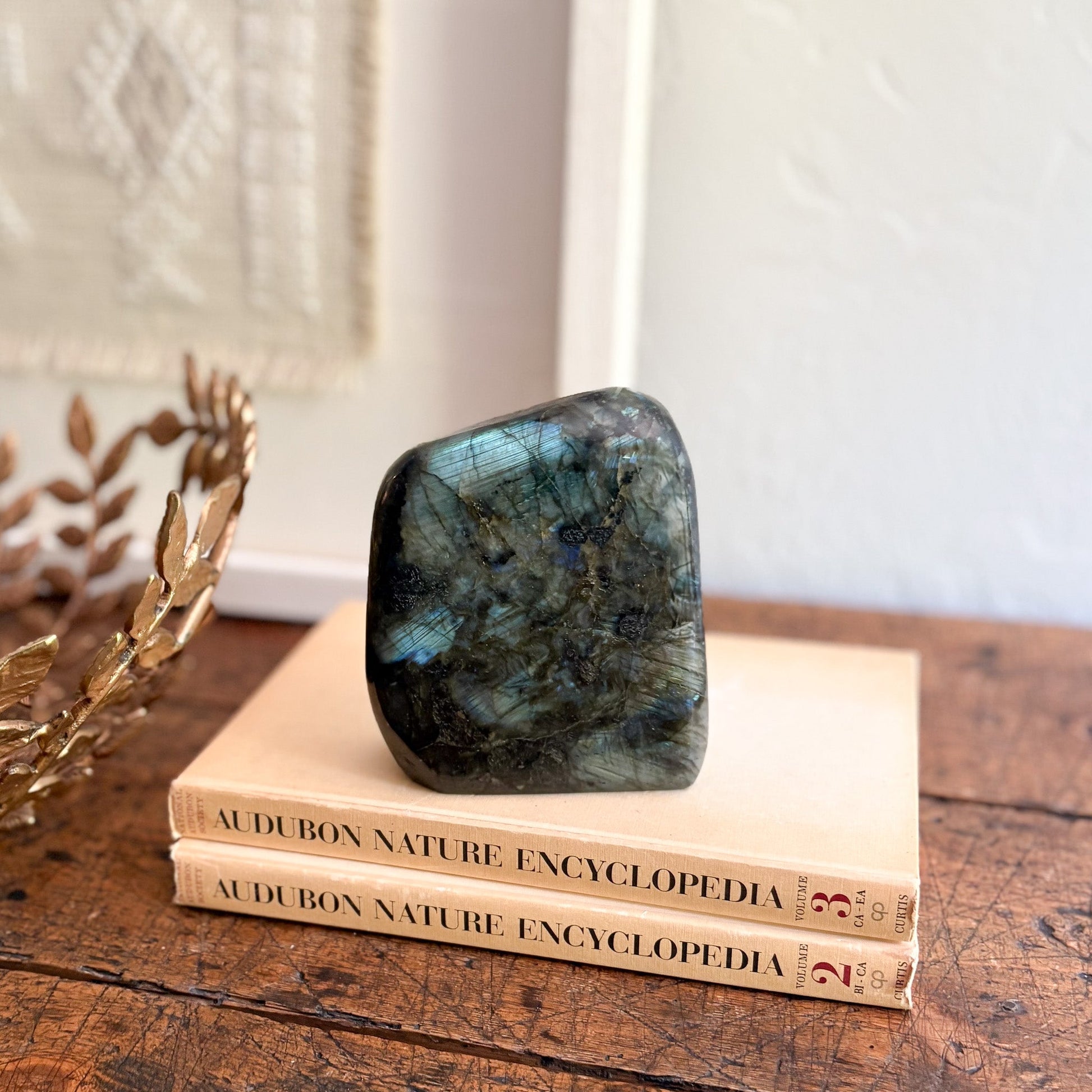 madagascar labradorite polished stone