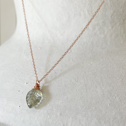 boho green crystal necklace, modern minimalist necklace