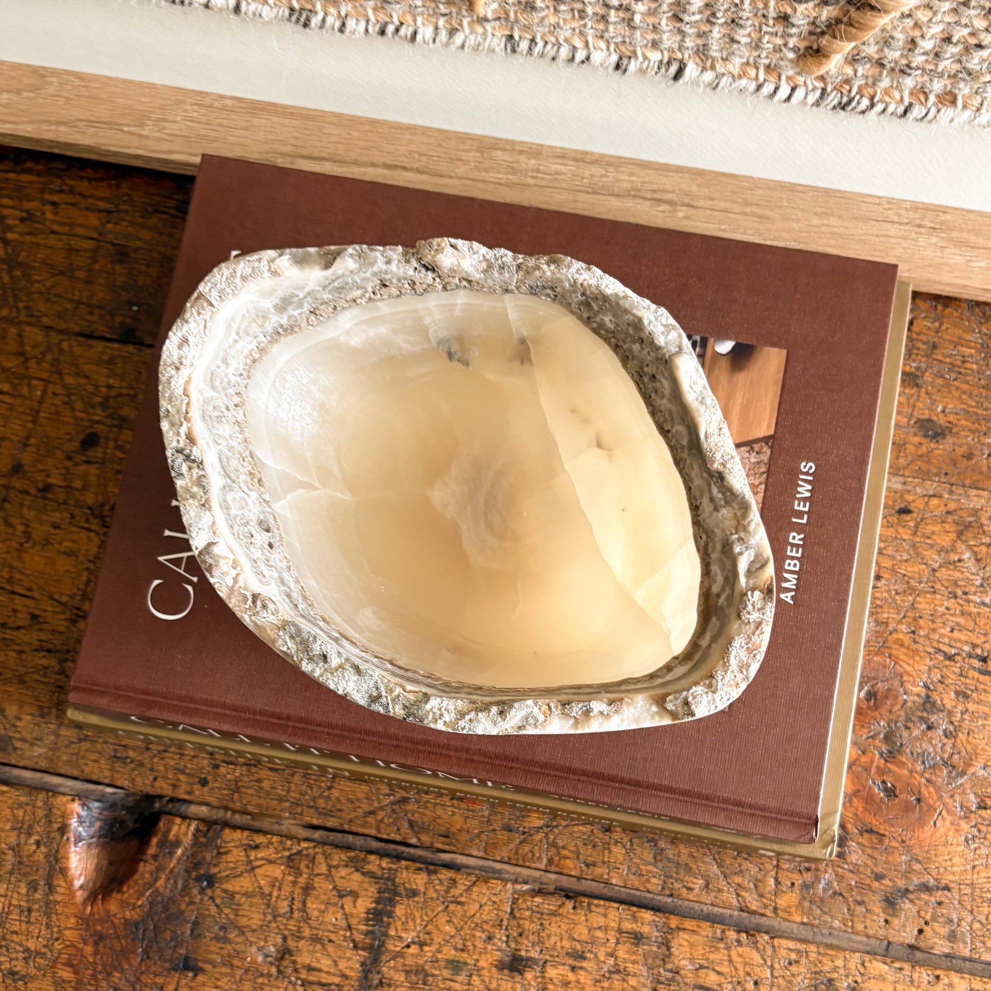 neutral home accents