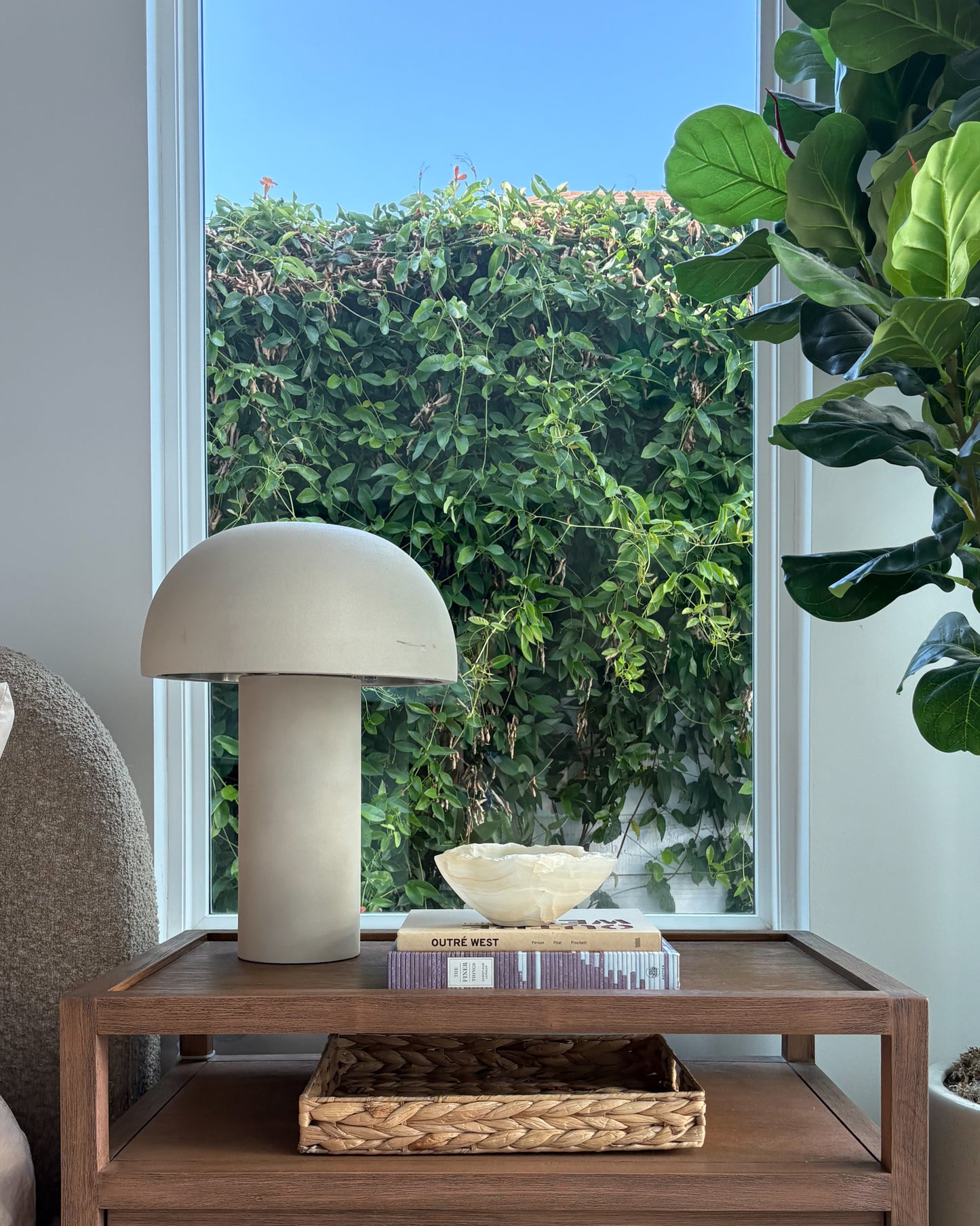 Hand-carved white onyx bowl with natural stone veining