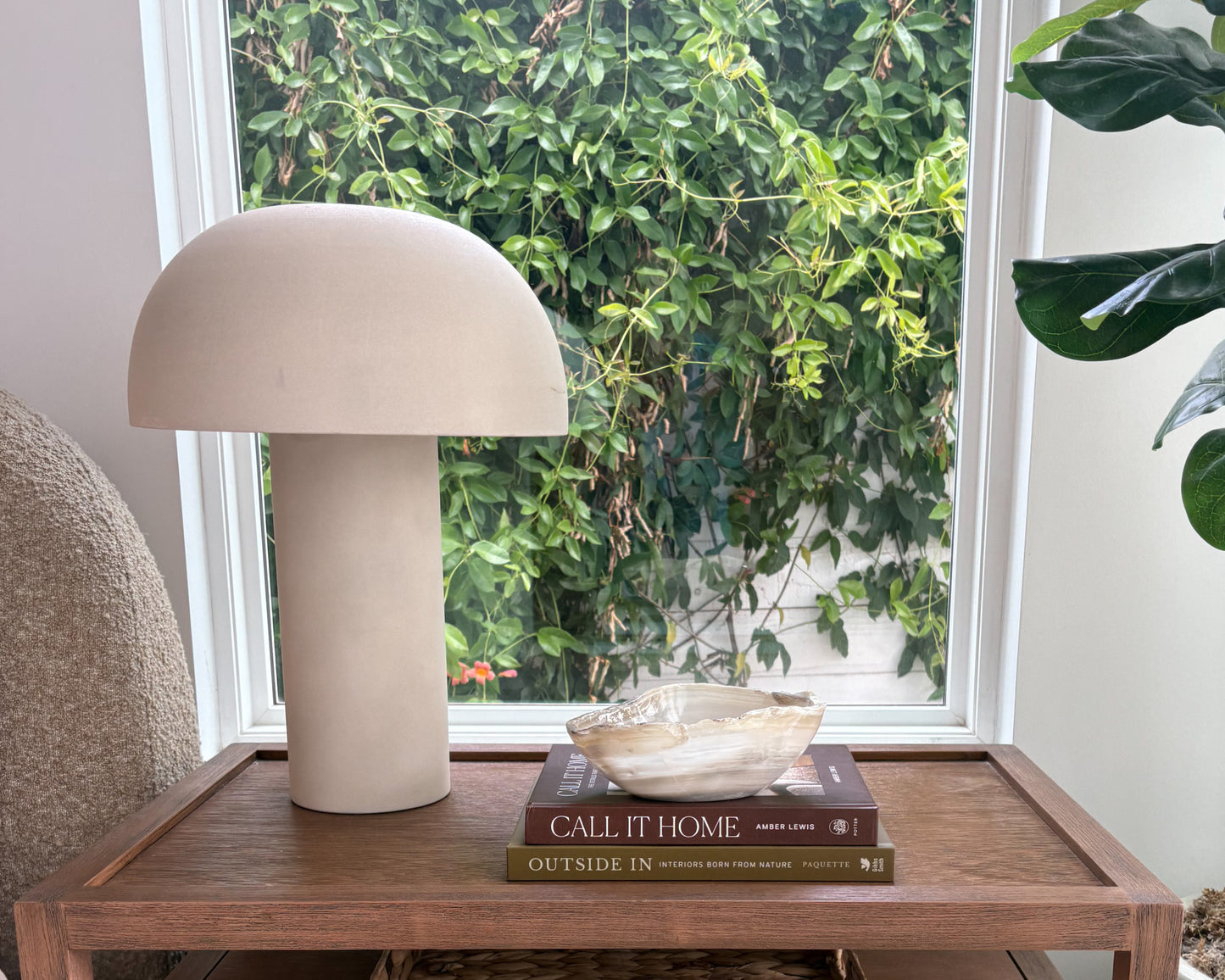 Artisan hand-carved white onyx stone bowl