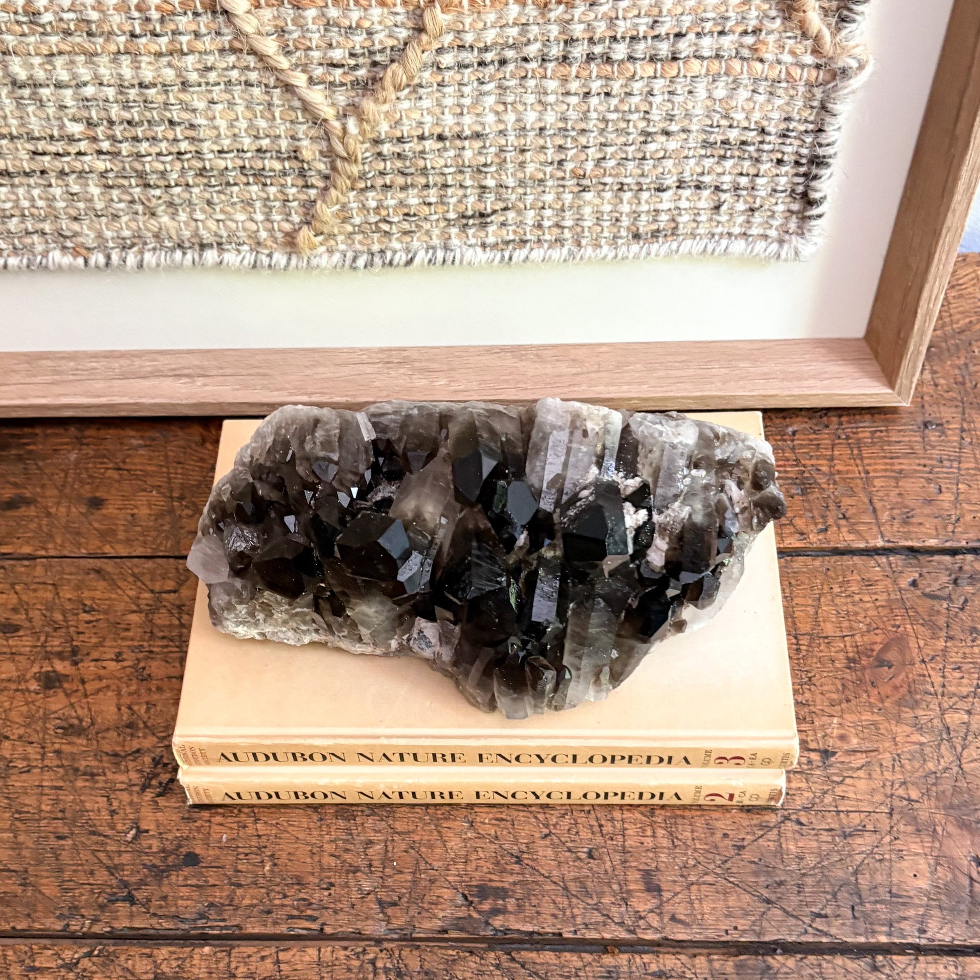 decorative quartz crystal