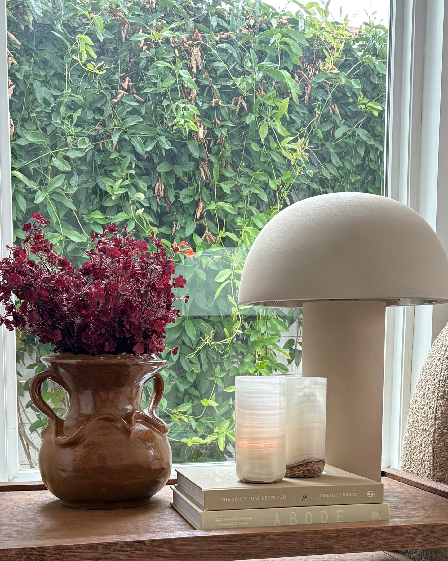 Luxury white onyx candle holder for modern organic home décor