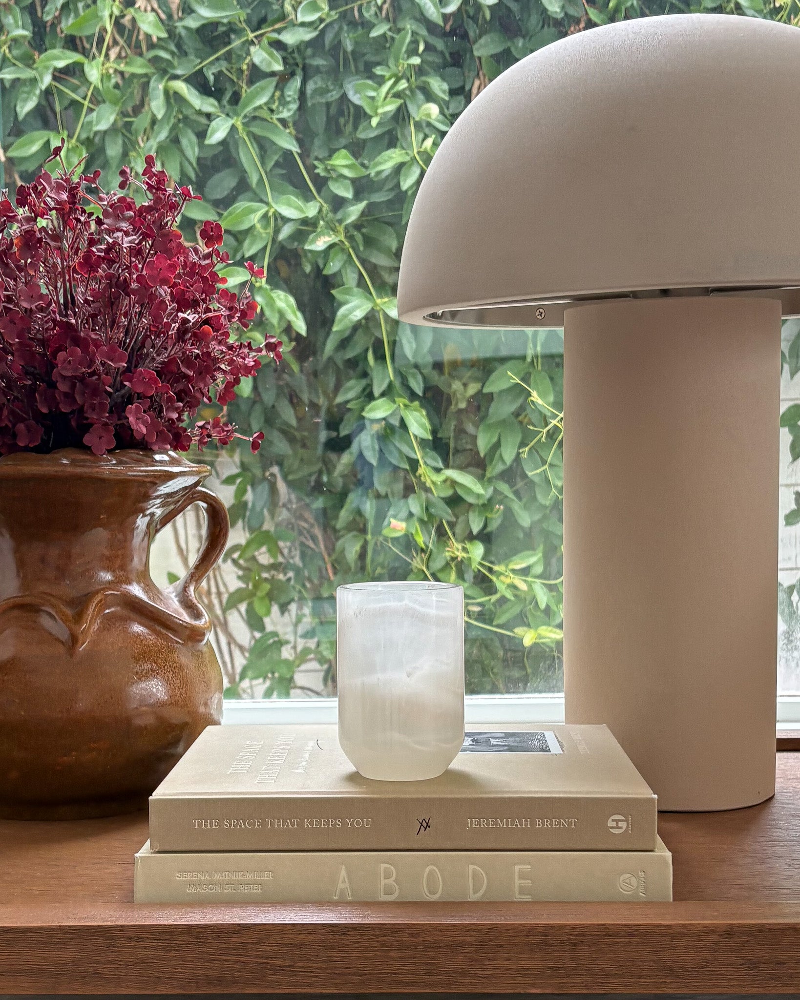 Elegant white onyx cylinder accent for shelves and mantels