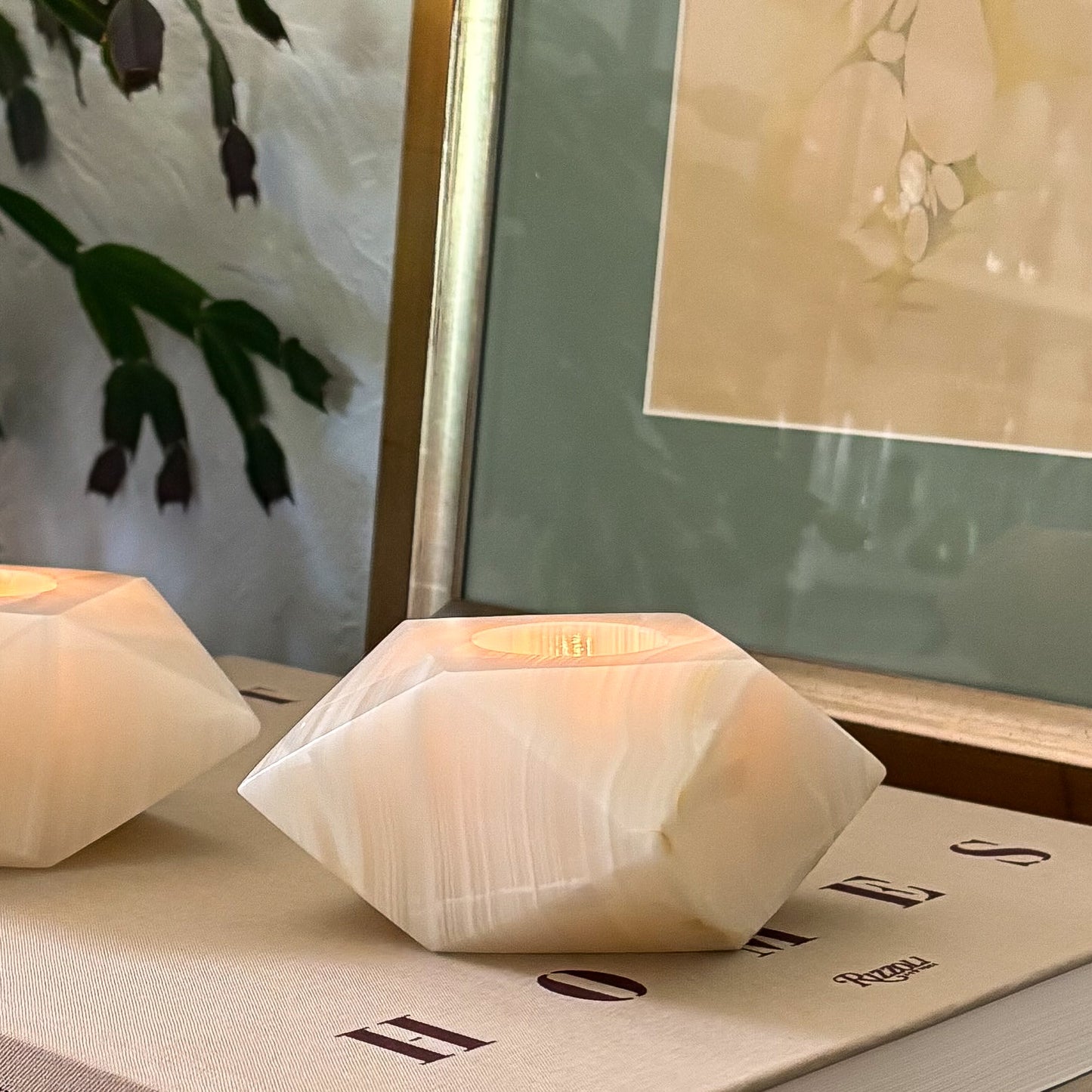 Premium white onyx stone tealight holders with polished finish