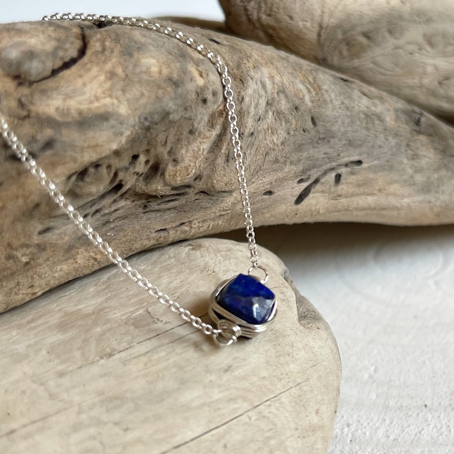 Silver necklace with natural lapis lazuli pendant