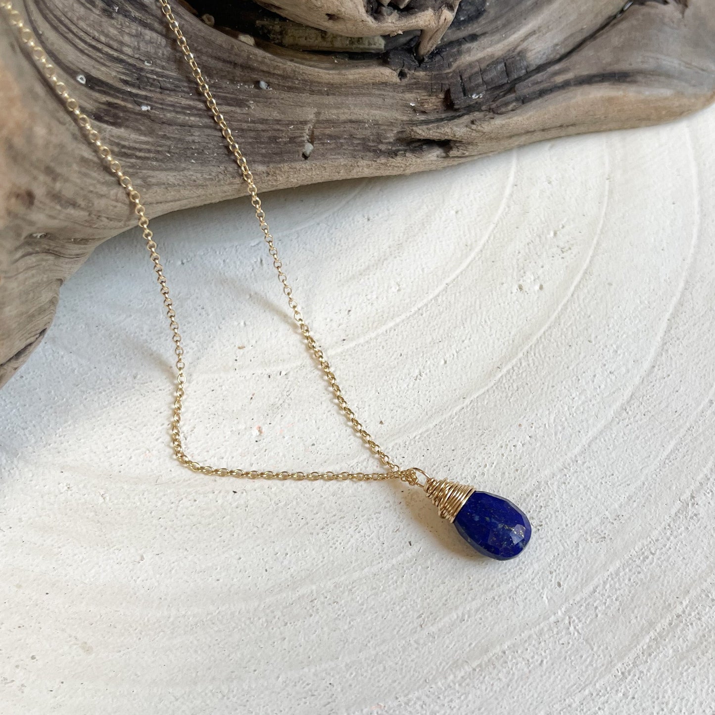 Natural lapis lazuli stone gold necklace