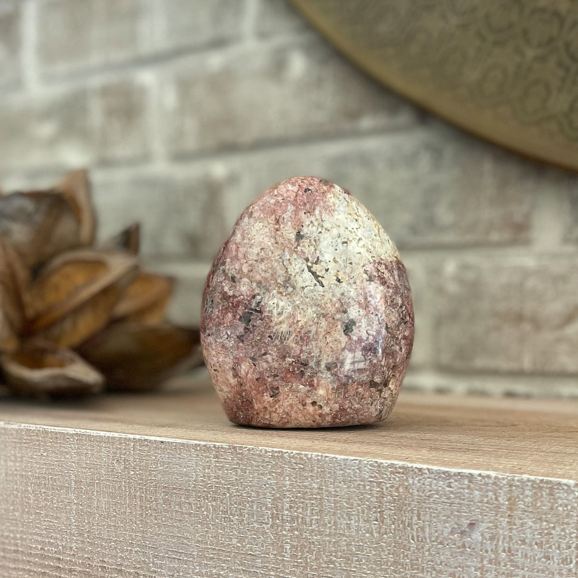 madagascar red opal decor