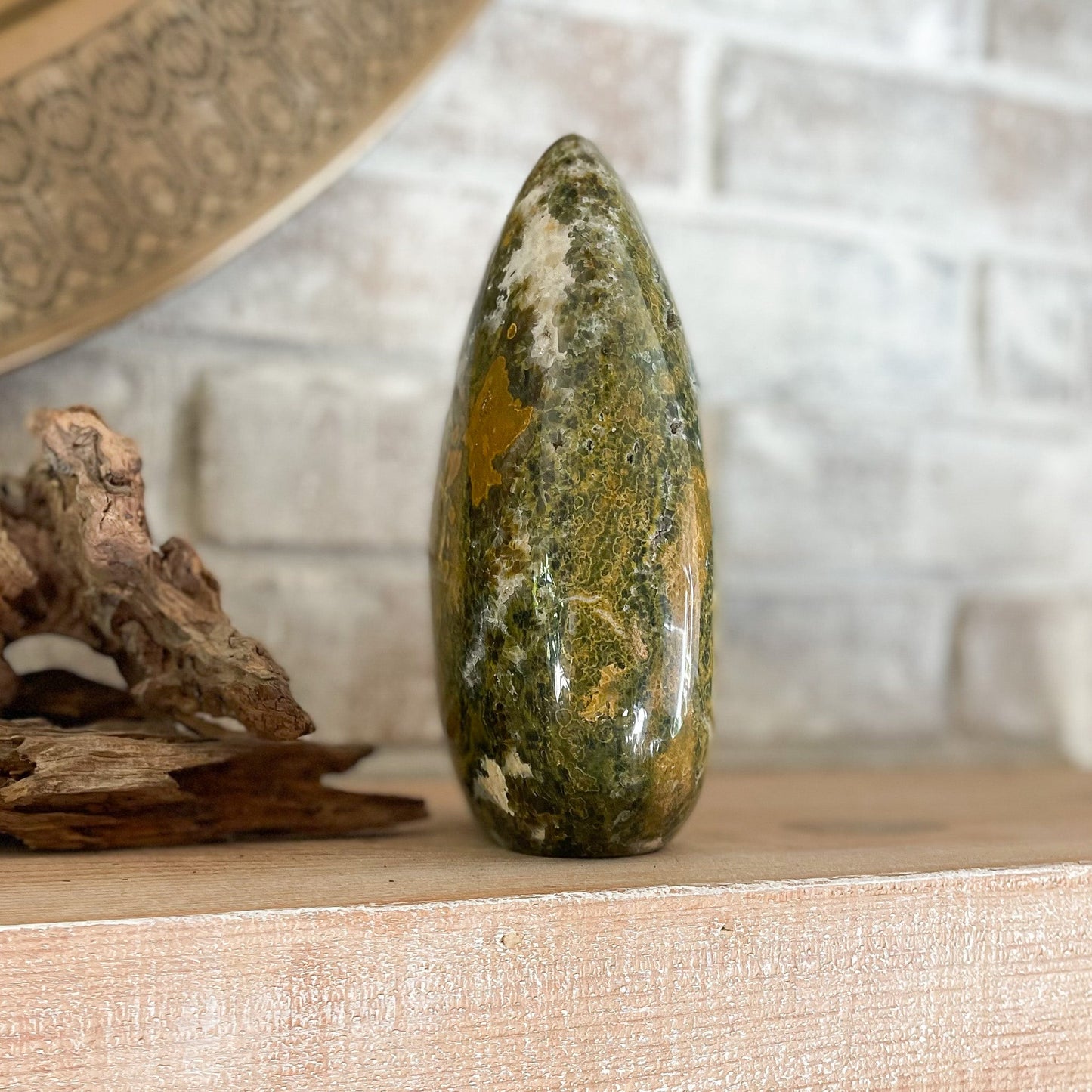 madagascar green ocean jasper statue
