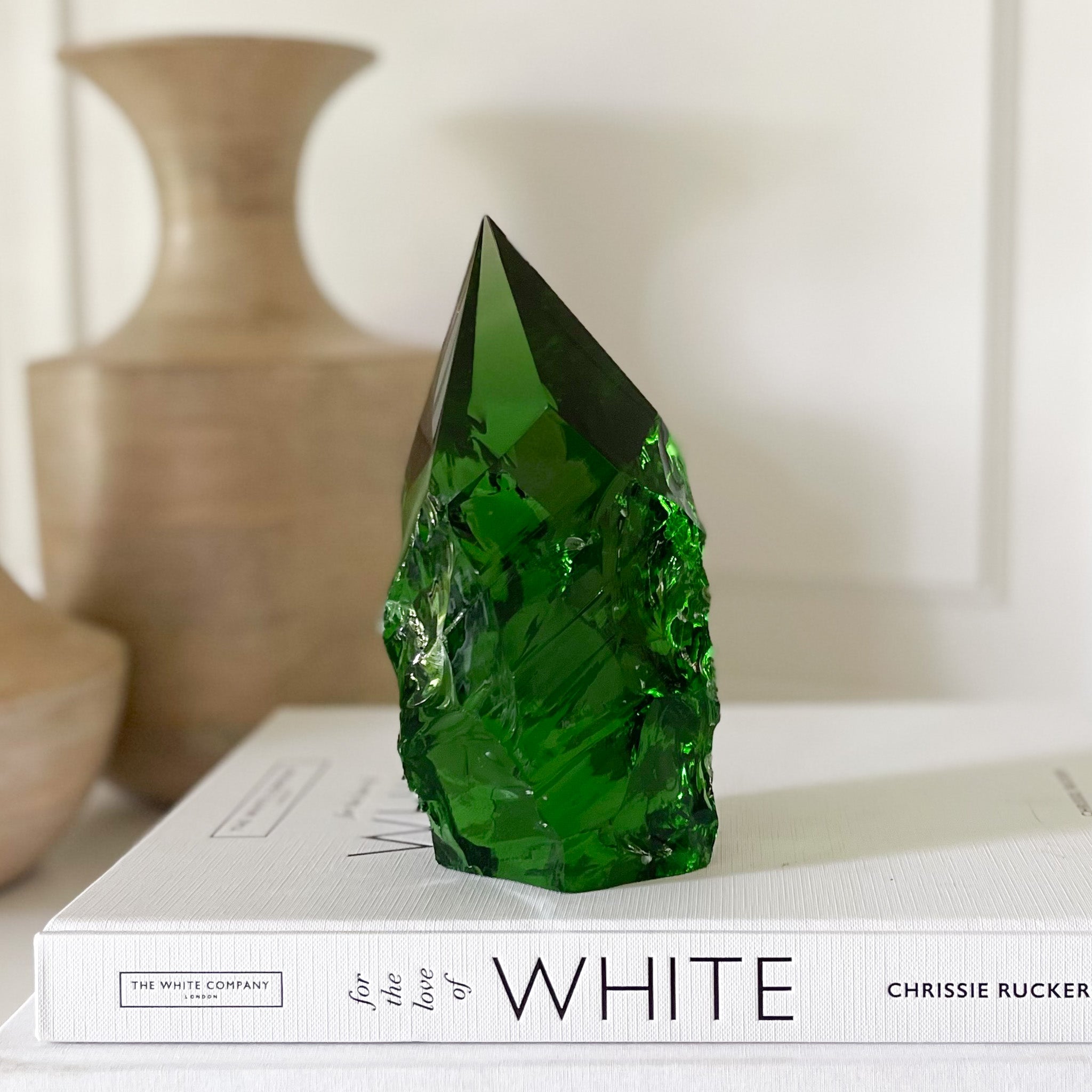 Emerald Green Rustic Glass Point, Modern Rustic Bookshelf Decor